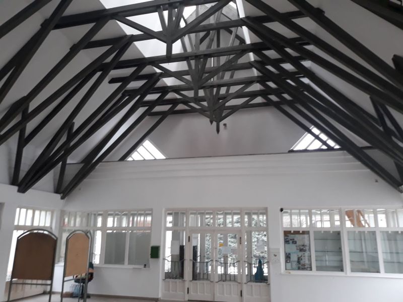 Iskola festés tűzeset után Iskola festés tűzeset után